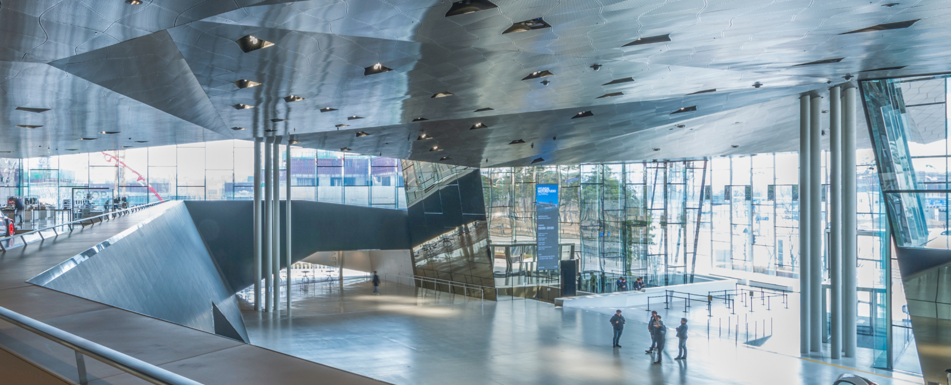 Interior of Hyundai Motorstudio Goyang, the column clusters were optimised using Octopus and Karamba3D