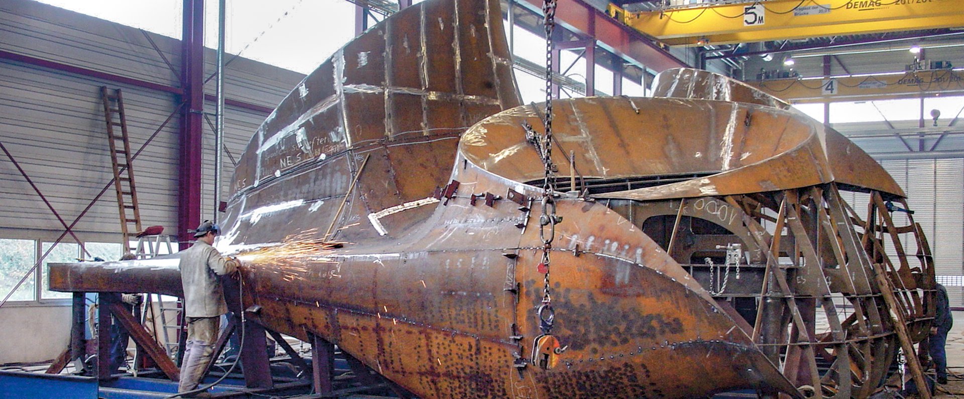 Creating the curved roof structure of the Martin Luther Church using advanced fabrication techniques